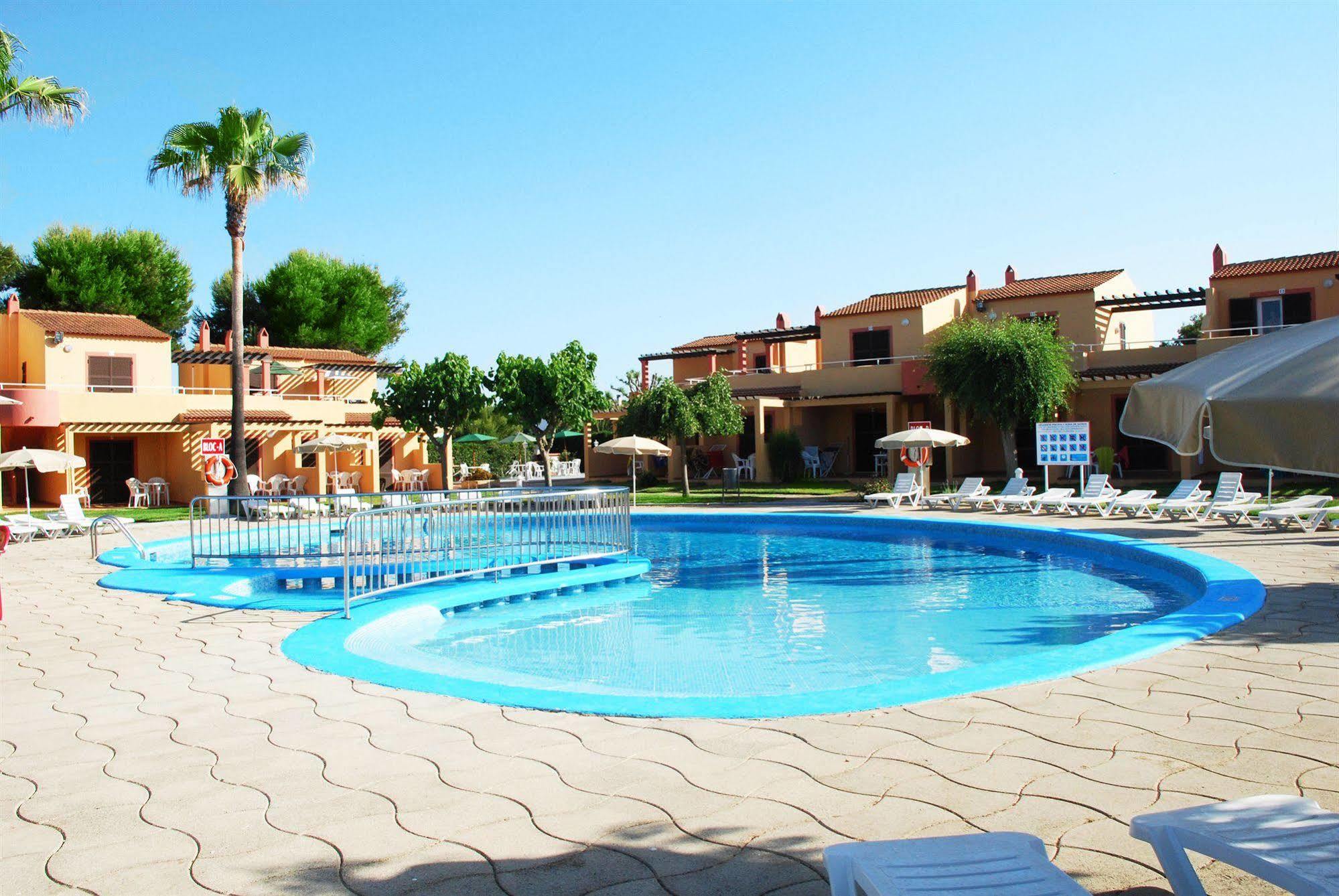 Apartamentos Ses Anneres Cala'N Blanes  Exterior photo